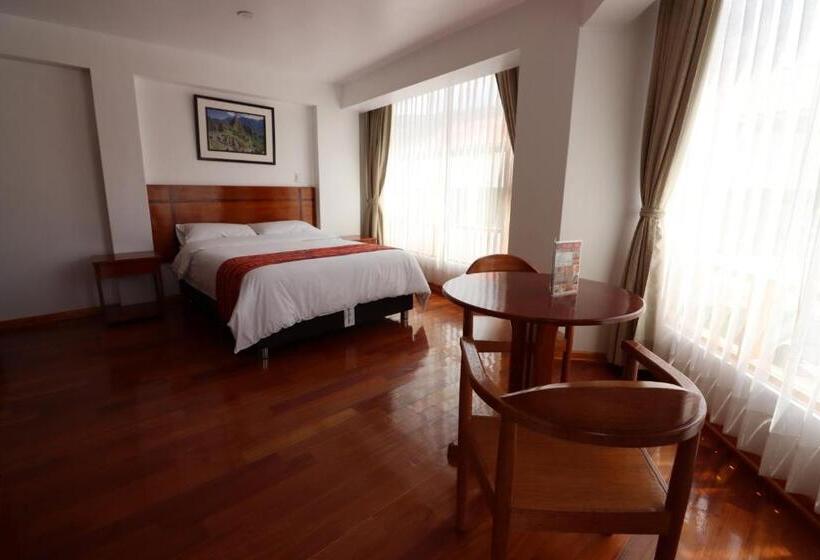 بنسيون El Sol Hotel   Urubamba