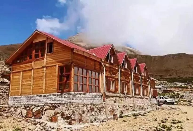 Tahpur Dağ Konağı