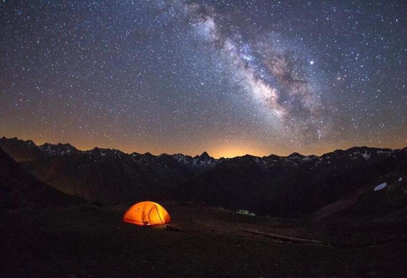 Tahpur Dağ Konağı