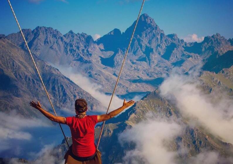 Tahpur Dağ Konağı