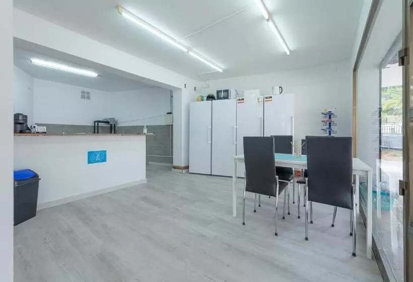 Hotelli Beetroot ,jedes Zimmer Verfügt über Smart Tv,regendusche Und Balkon 2025 Frisch Renoviert