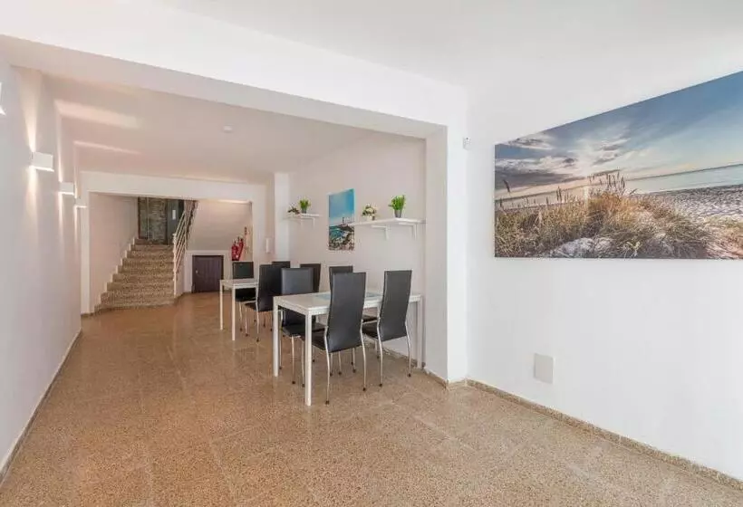 Hotelli Beetroot ,jedes Zimmer Verfügt über Smart Tv,regendusche Und Balkon 2025 Frisch Renoviert