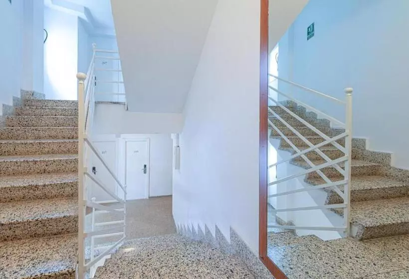 Hotelli Beetroot ,jedes Zimmer Verfügt über Smart Tv,regendusche Und Balkon 2025 Frisch Renoviert