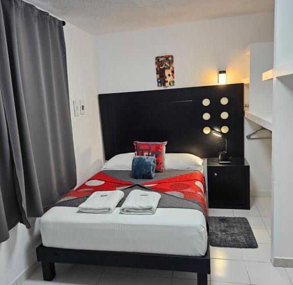 בית מלון כפרי Book & Sleep Cancun