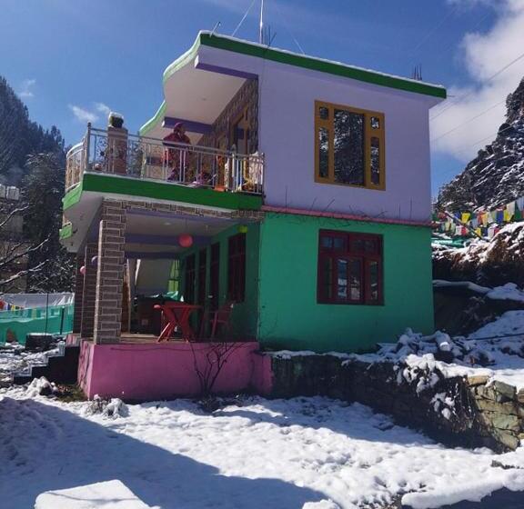 هتل Gyans Palace Homestay