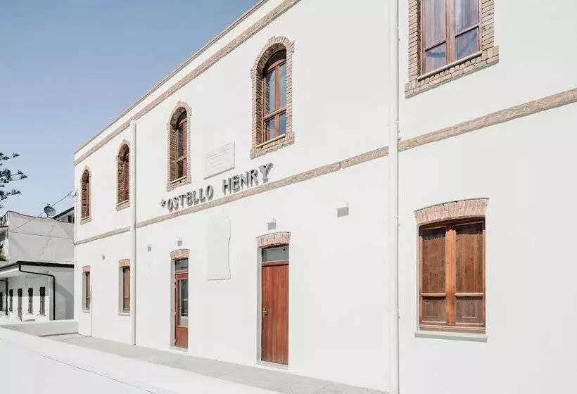 Ostello Henry
