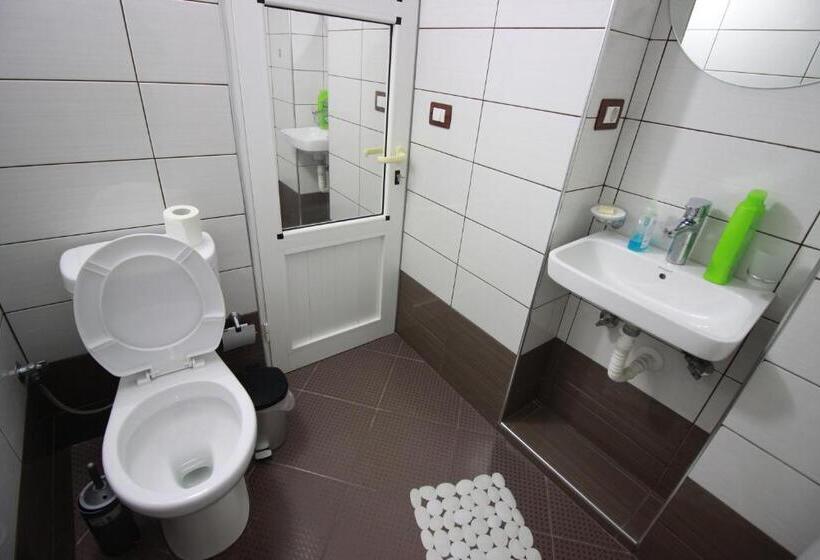 پانسیون Grandma S Home