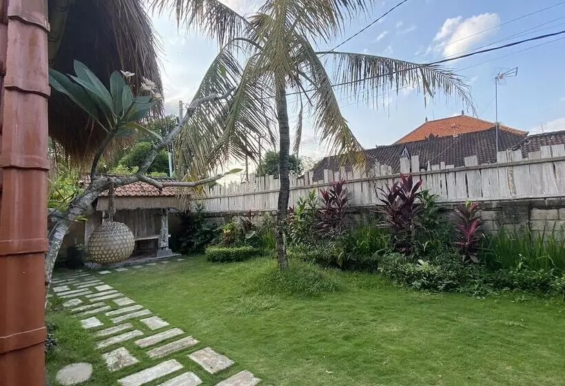 Majatalo Umah Suta Sari