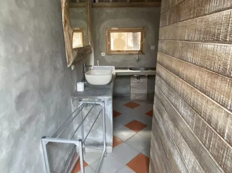 Majatalo Umah Suta Sari