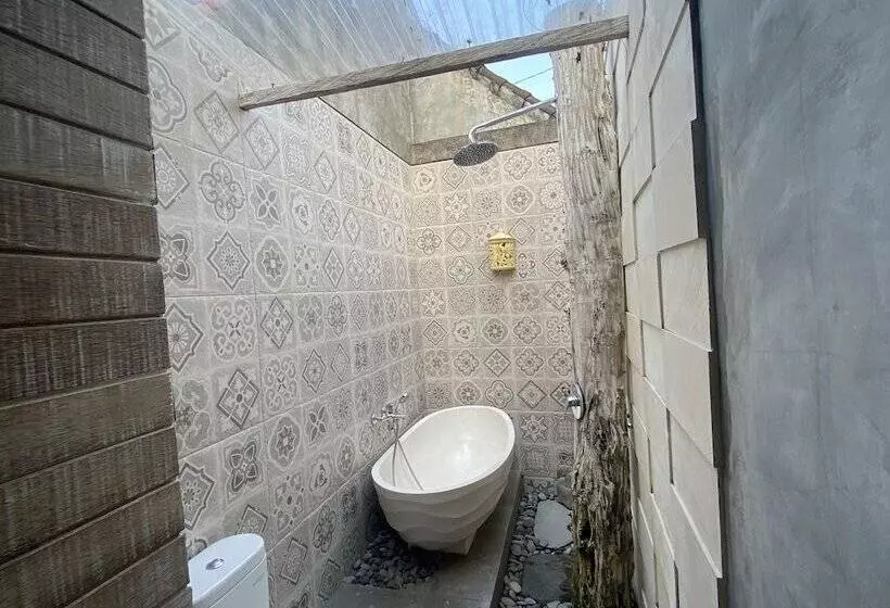 Majatalo Umah Suta Sari