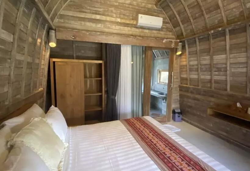 Majatalo Umah Suta Sari