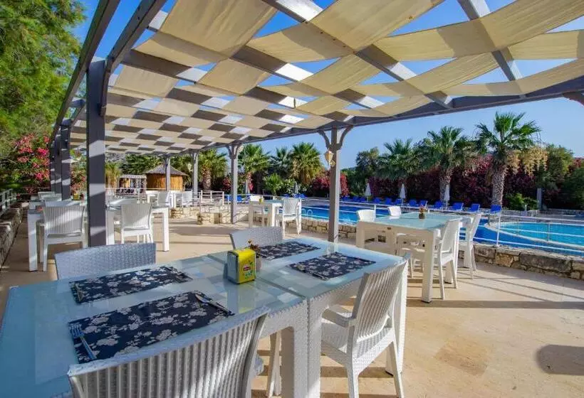 Aamiaismajoitus (B&B) Ladonia Hotels Zemda Gümüşlük