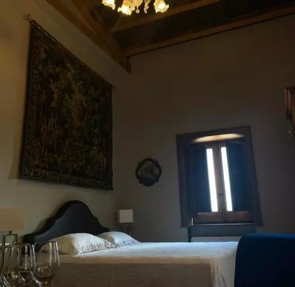 هتل Castello Ducale Colonna Resort