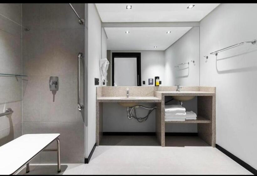 هتل Em Frente Ao Beto Carreiro Penha Sc   Solar Pedra Da Ilha