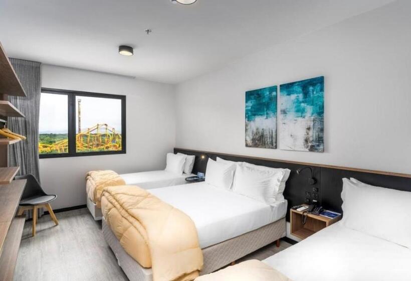 هتل Em Frente Ao Beto Carreiro Penha Sc   Solar Pedra Da Ilha