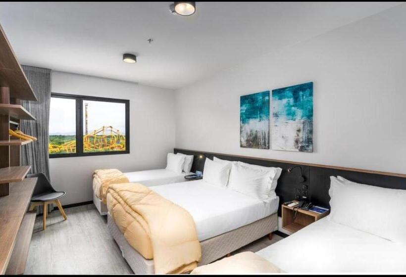 هتل Em Frente Ao Beto Carreiro Penha Sc   Solar Pedra Da Ilha