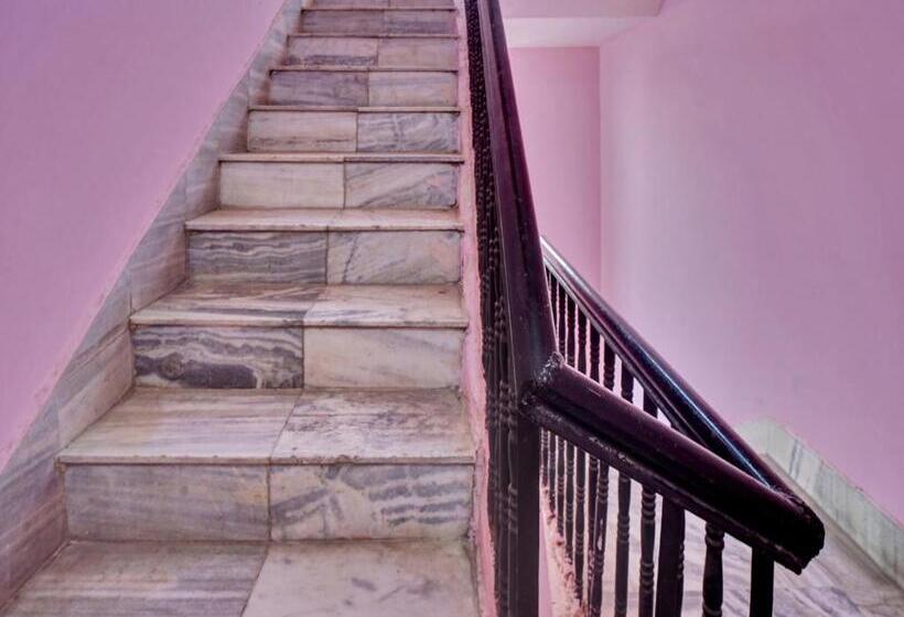 هتل Oyo Flagship 81326 Amba Guest House