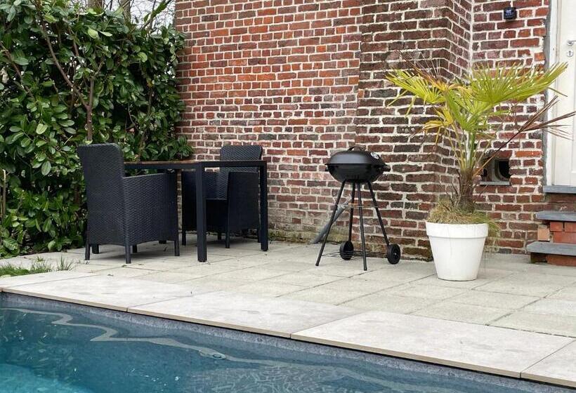 פנסיון La Canopée Des Arbres, Anna