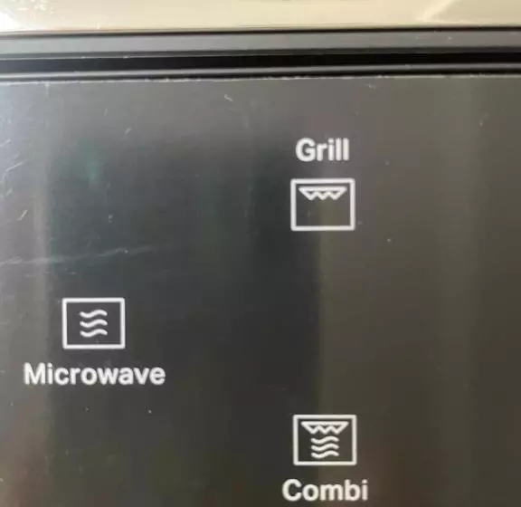 ペンション La Canopée Des Arbres, Anna