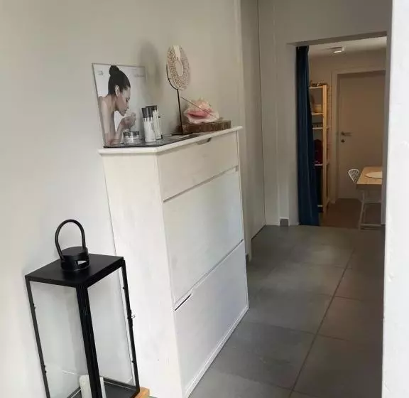 ペンション La Canopée Des Arbres, Anna