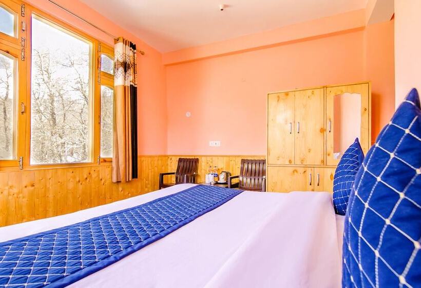 Fabhotel Sissu Regency