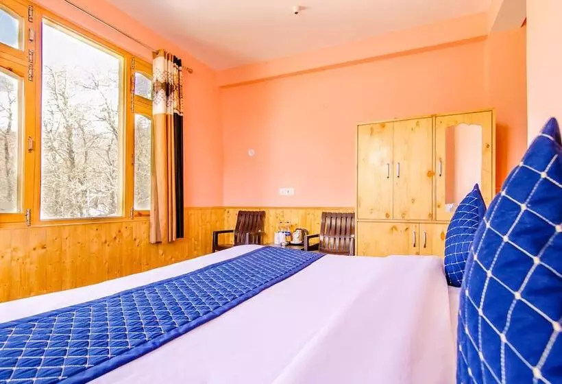 Fabhotel Sissu Regency