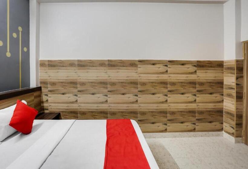 فندق Oyo Flagship 81307 Pratap Since