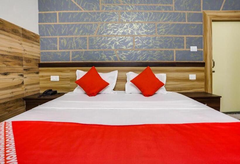 فندق Oyo Flagship 81307 Pratap Since