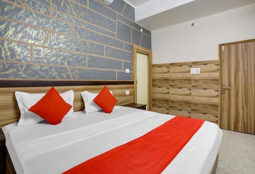 فندق Oyo Flagship 81307 Pratap Since