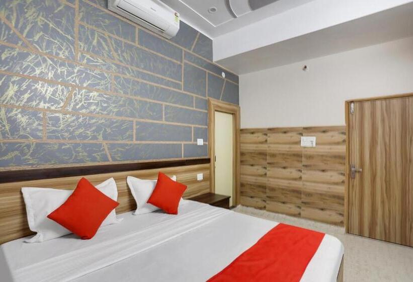 فندق Oyo Flagship 81307 Pratap Since