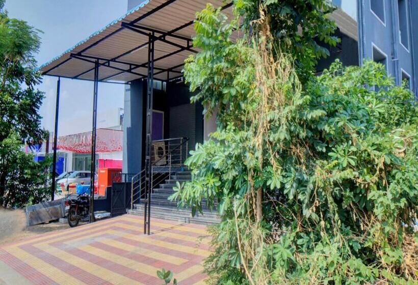 Hotell Oyo Flagship 81336  Ragas