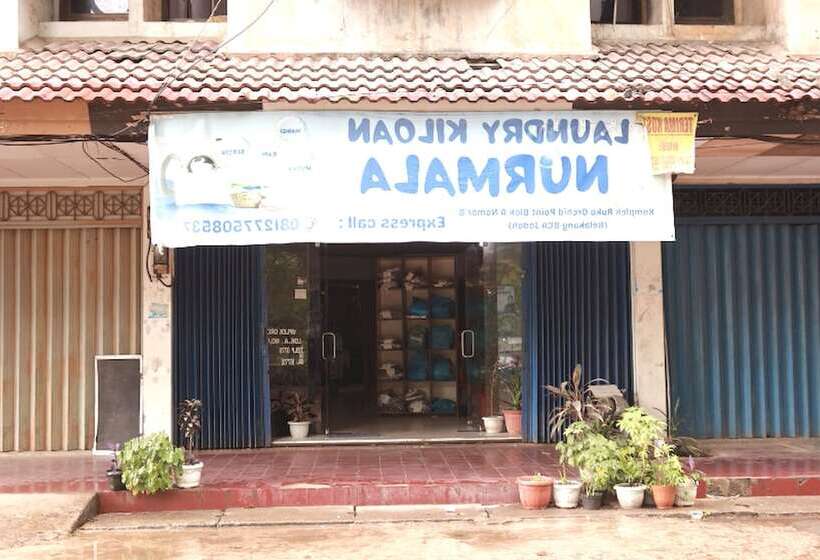 ホテル Spot On 92569 Anto Homestay Syariah