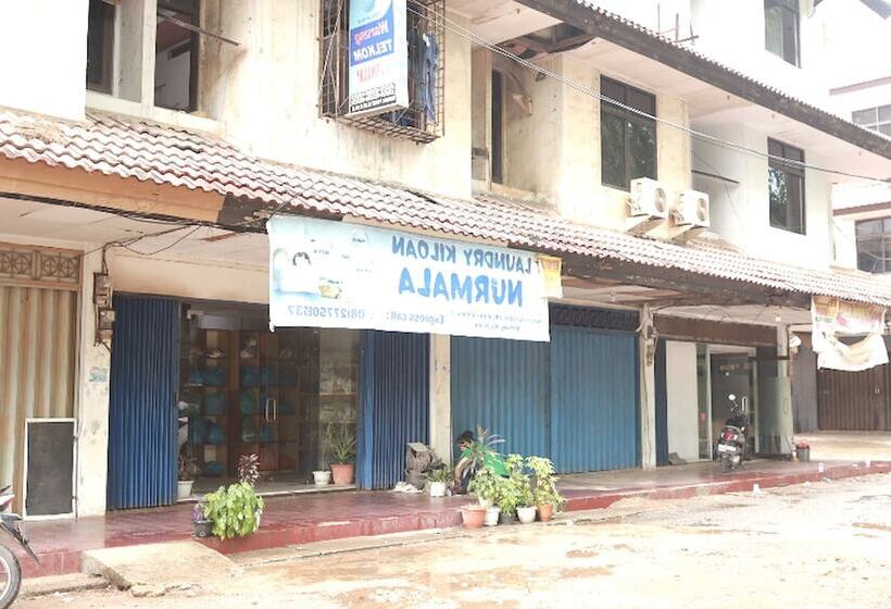 ホテル Spot On 92569 Anto Homestay Syariah