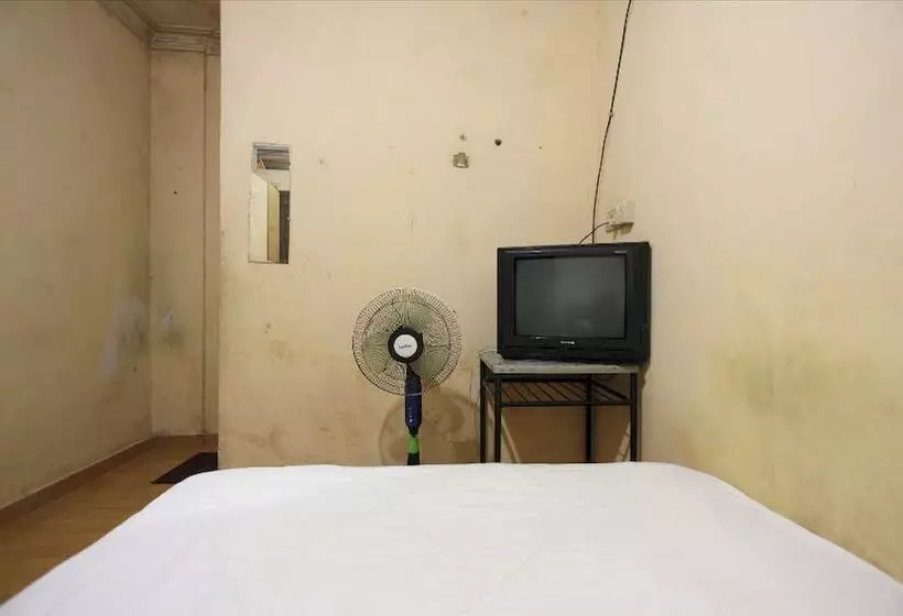 ホテル Spot On 92569 Anto Homestay Syariah