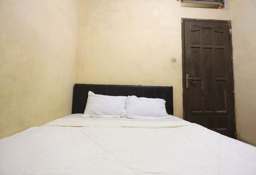 ホテル Spot On 92569 Anto Homestay Syariah