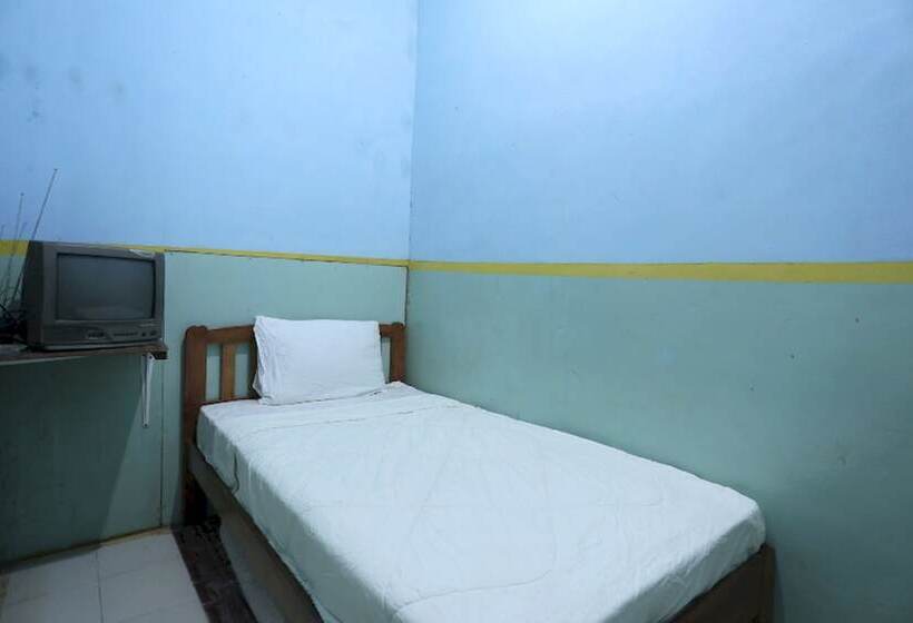 ホテル Spot On 92569 Anto Homestay Syariah