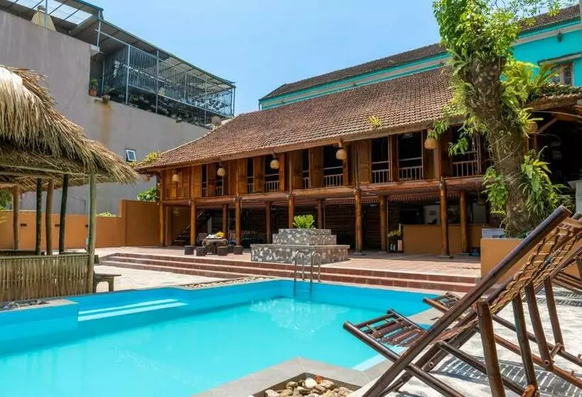 Odyssey Hostel, Tours & Motorbikes Rental