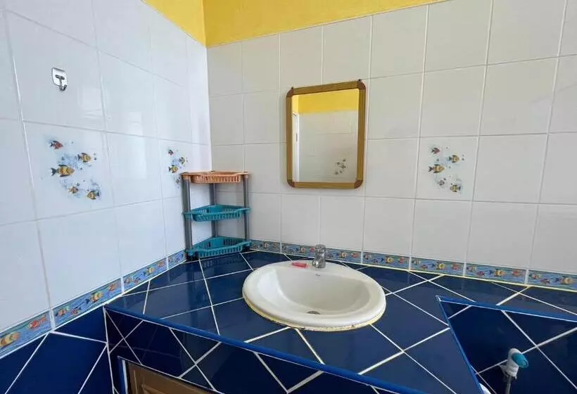 Majatalo Mae Somboon House