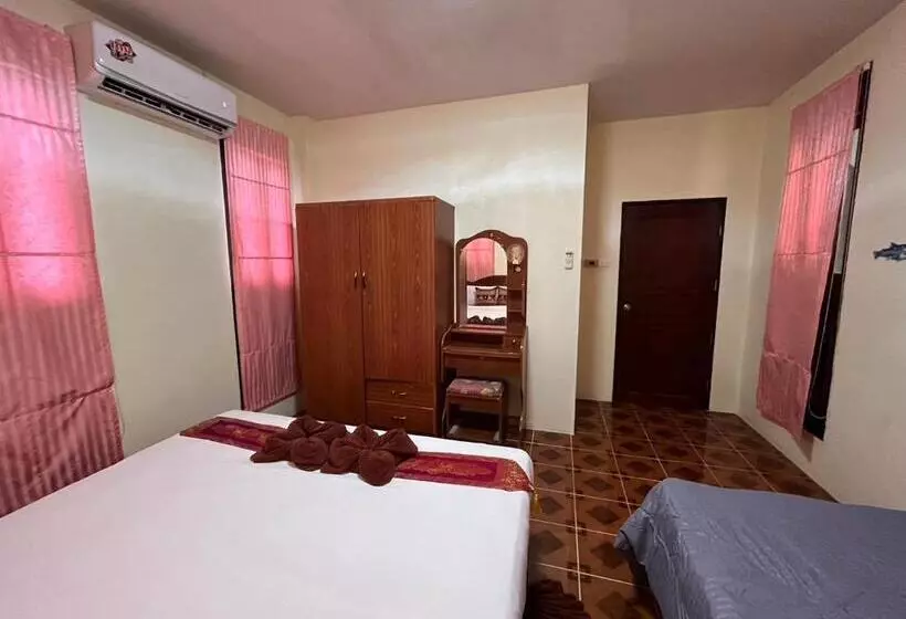 Majatalo Mae Somboon House