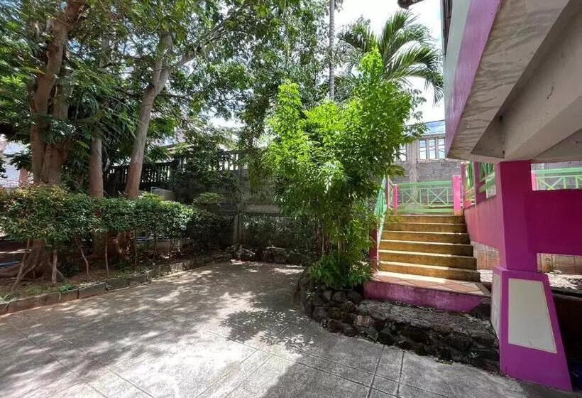 Majatalo Mae Somboon House