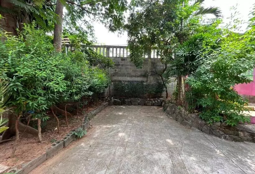 Majatalo Mae Somboon House