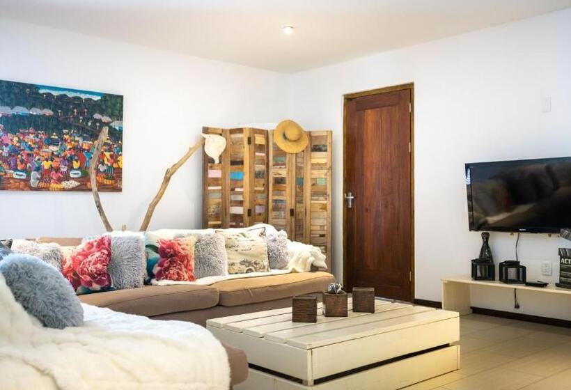 پانسیون Room In Villa Sunny Stay Villa Mi Cuna