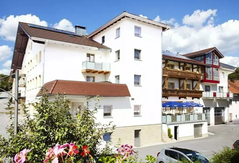 Hotelli Gasthof Zum Oberen Wirt