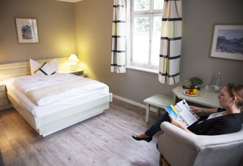 Otel Altes Pfarrhaus