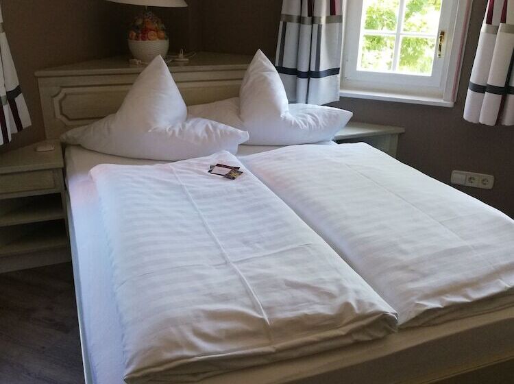 Otel Altes Pfarrhaus