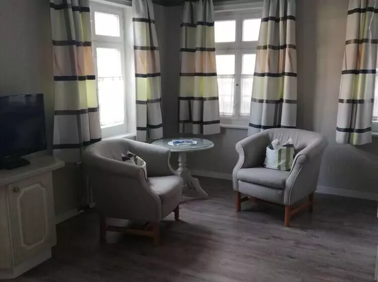 Hotelli Altes Pfarrhaus