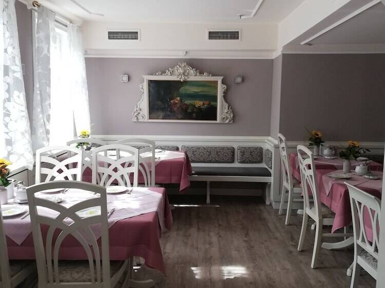 Otel Altes Pfarrhaus