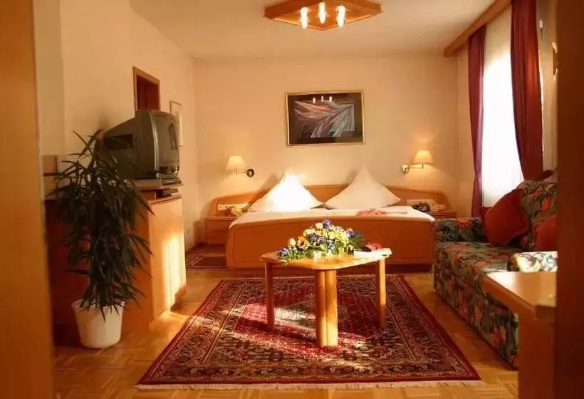 هتل Appartementpension Zum Zacherl