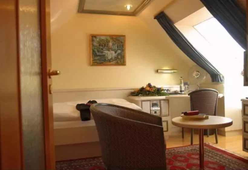 هتل Appartementpension Zum Zacherl