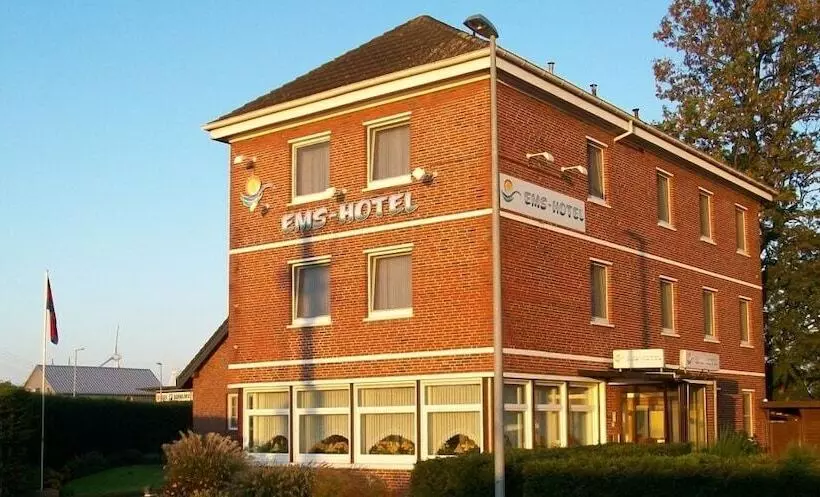 ホテル Ems